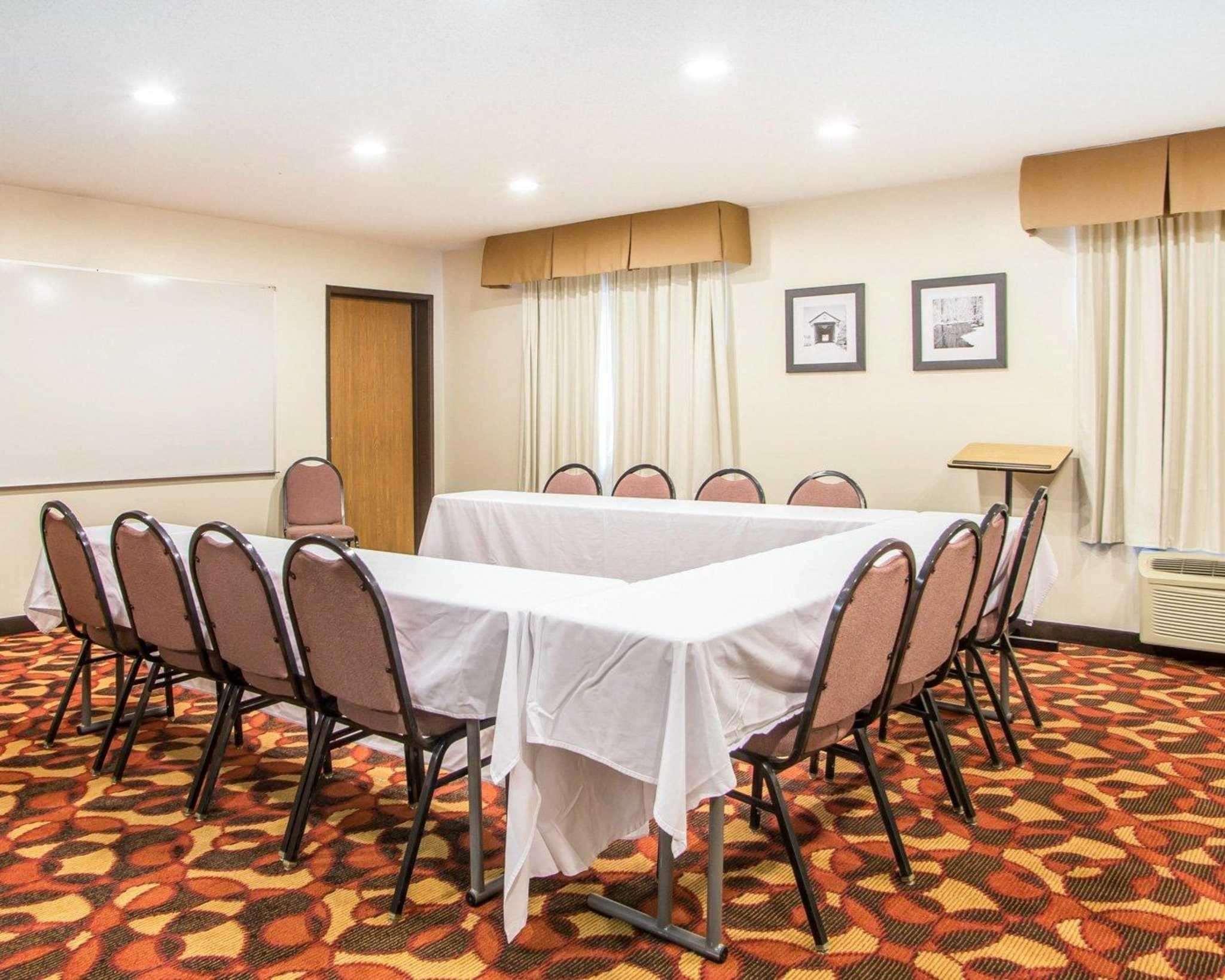 Quality Inn Villa Nova Εξωτερικό φωτογραφία