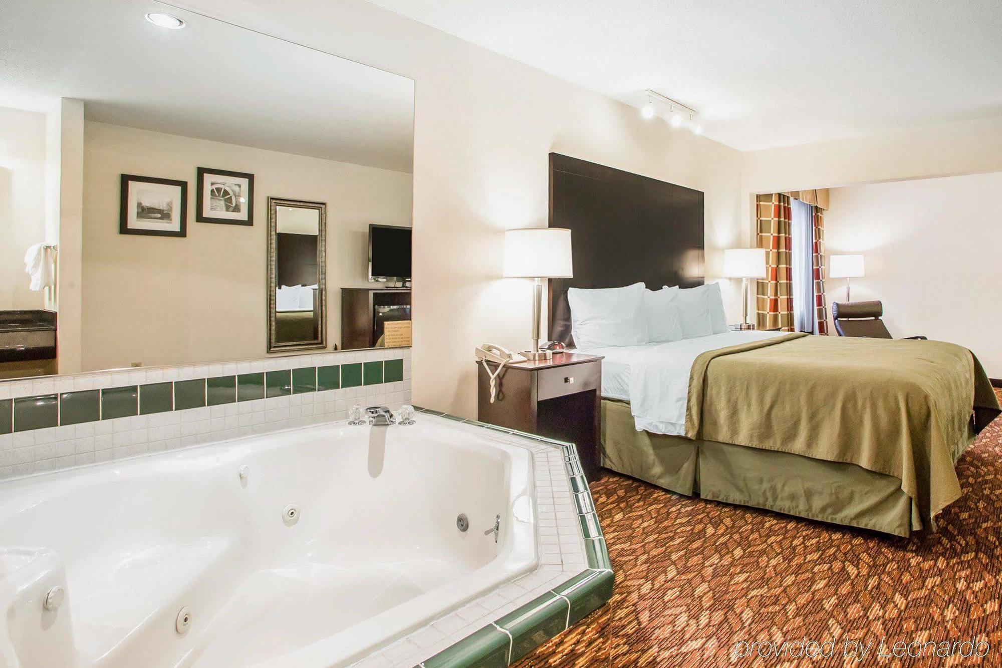 Quality Inn Villa Nova Εξωτερικό φωτογραφία